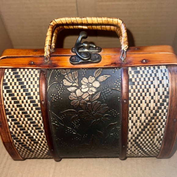 Handbags - Vintage Wooden Small Purse with Metal Closure